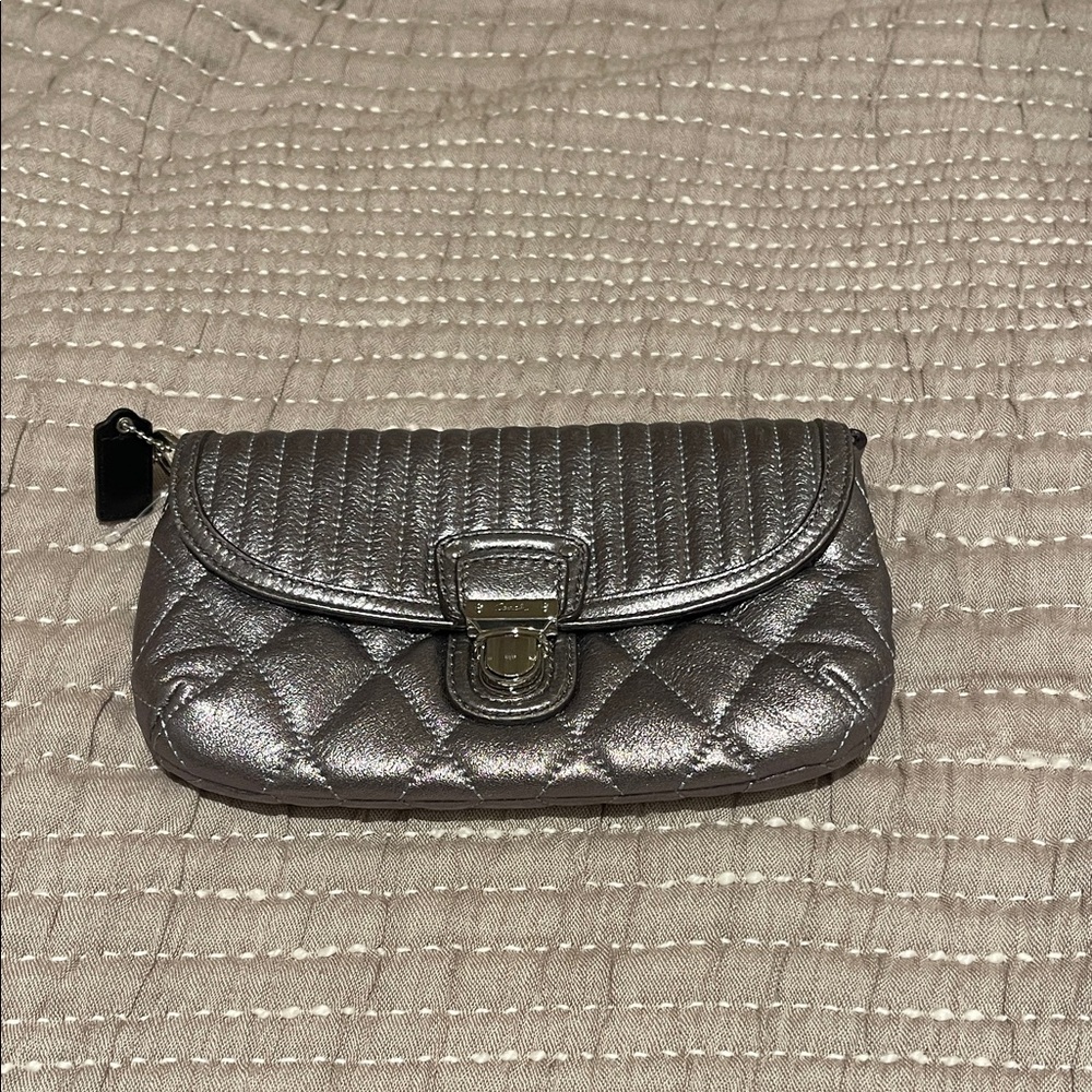 Elegant Silver Quilted Women's Bag